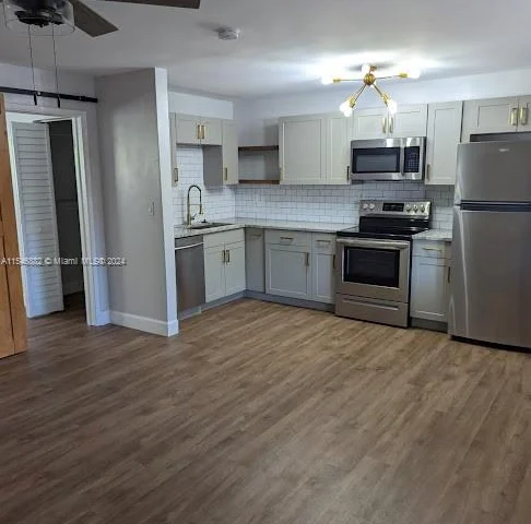 1812 NE 11th Ave # 3, Fort Lauderdale FL 33305