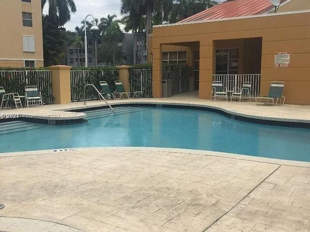 1350 SE 3rd Ave # 108, Dania Beach FL 33004