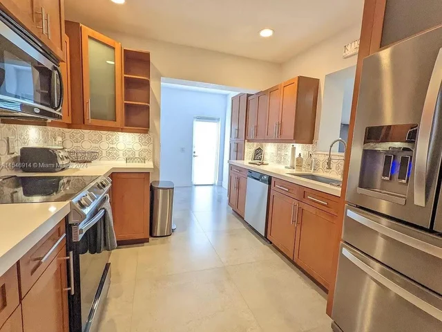 1401 SW 15th St, Miami FL 33145