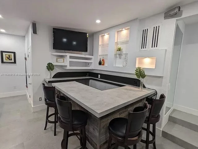 1401 SW 15th St, Miami FL 33145