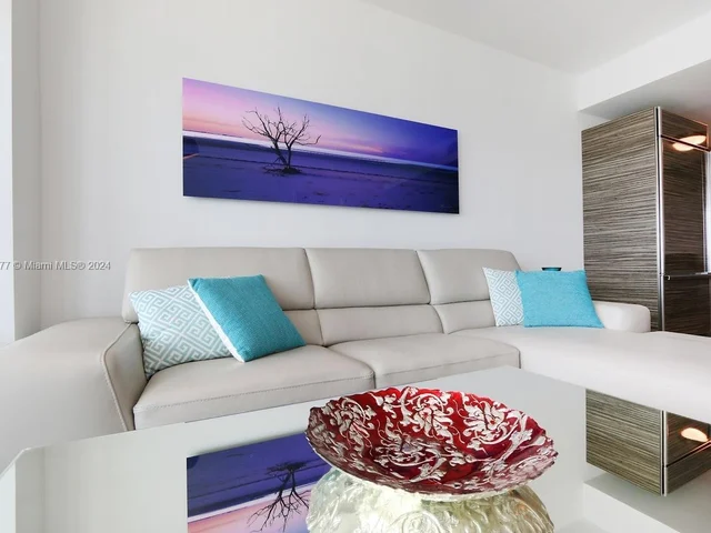 460 NE 28th St # 2305, Miami FL 33137