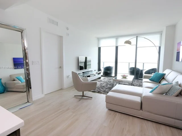 460 NE 28th St # 2305, Miami FL 33137