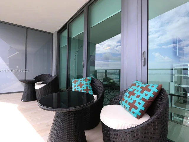 460 NE 28th St # 2305, Miami FL 33137