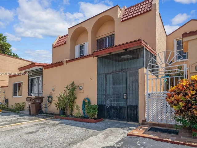 818 W 38th Ter # 20, Hialeah FL 33012