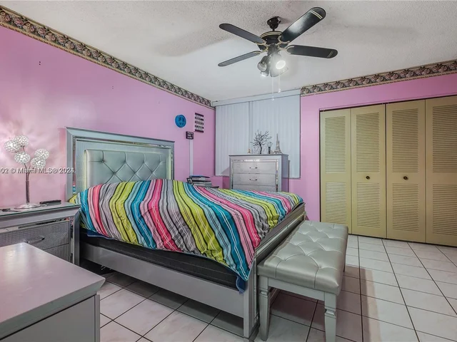 818 W 38th Ter # 20, Hialeah FL 33012