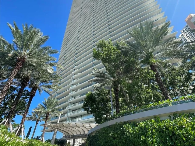 18975 Collins Ave # 1403, Sunny Isles Beach FL 33160