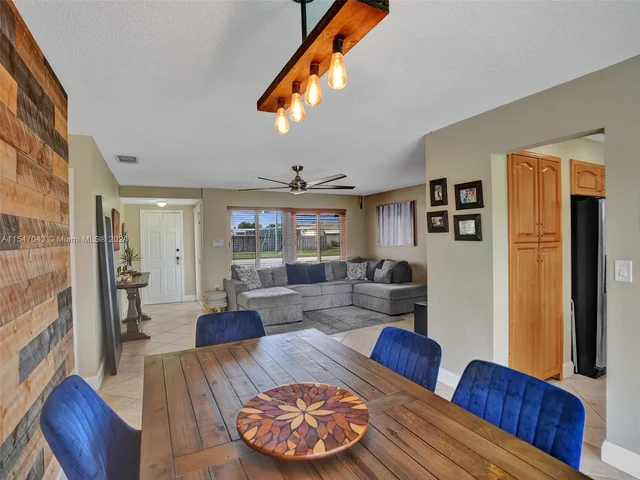 1990 NW 91st Way, Sunrise FL 33322