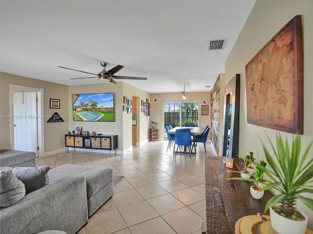 1990 NW 91st Way, Sunrise FL 33322