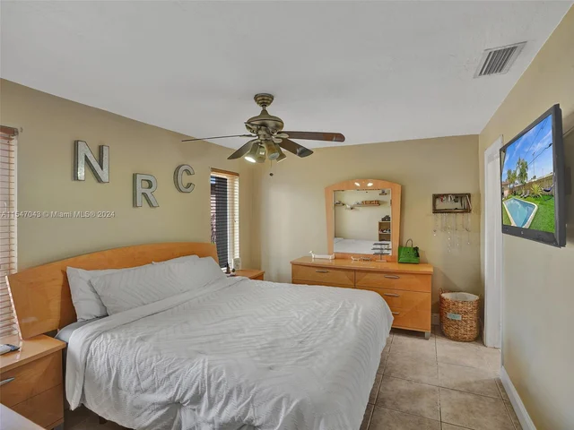 1990 NW 91st Way, Sunrise FL 33322