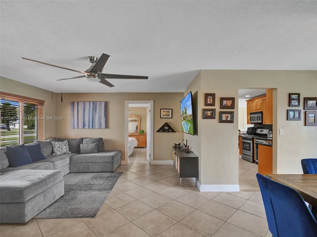 1990 NW 91st Way, Sunrise FL 33322