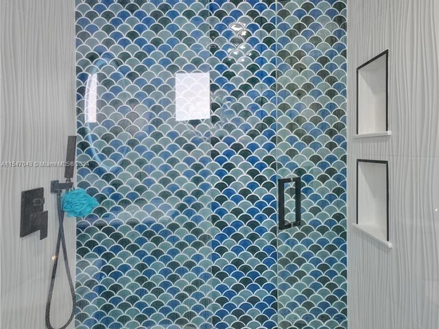 1990 NW 91st Way, Sunrise FL 33322