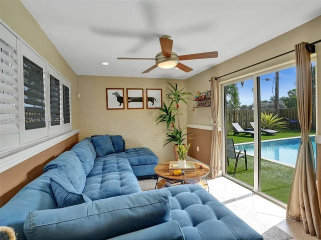 1990 NW 91st Way, Sunrise FL 33322