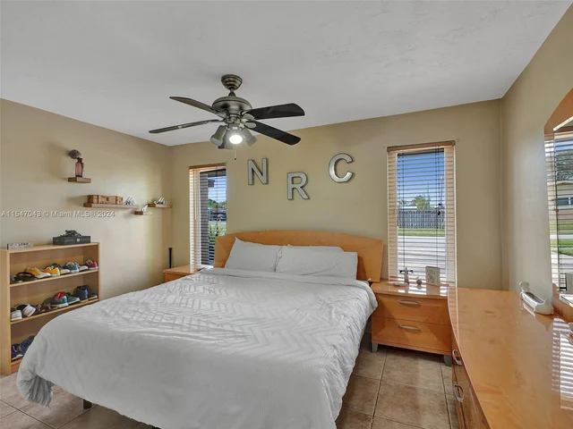 1990 NW 91st Way, Sunrise FL 33322