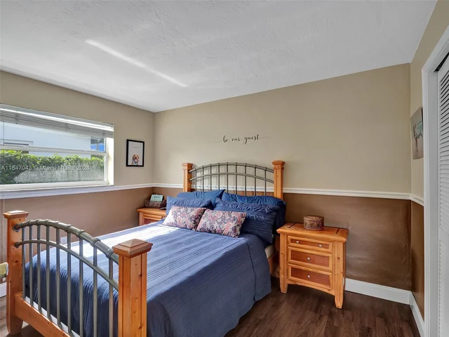 1990 NW 91st Way, Sunrise FL 33322