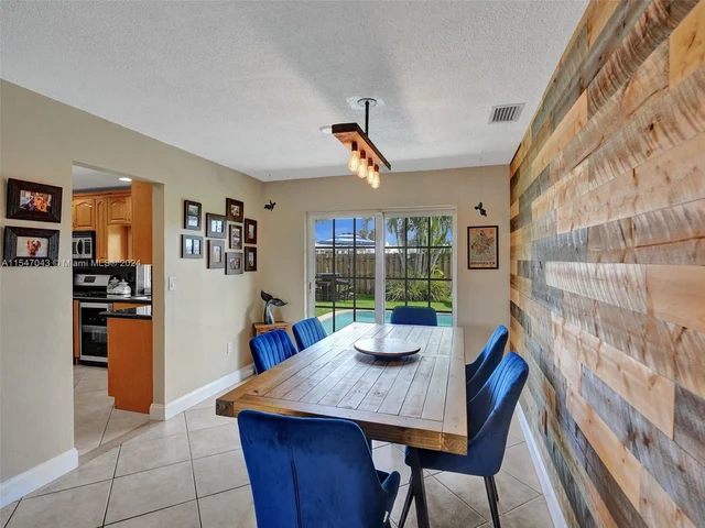 1990 NW 91st Way, Sunrise FL 33322