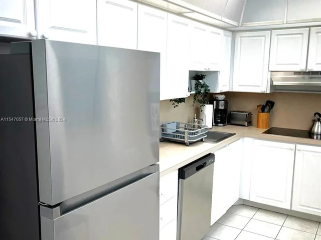 19370 Collins Ave # 1108, Sunny Isles Beach FL 33160