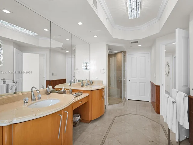 17875 Collins Ave # 2206, Sunny Isles Beach FL 33160