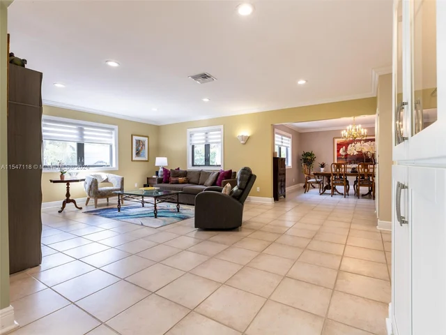 145 S Prospect Dr, Coral Gables FL 33133