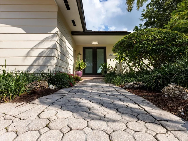 145 S Prospect Dr, Coral Gables FL 33133