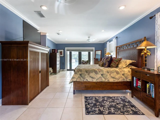 145 S Prospect Dr, Coral Gables FL 33133