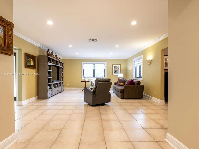 145 S Prospect Dr, Coral Gables FL 33133