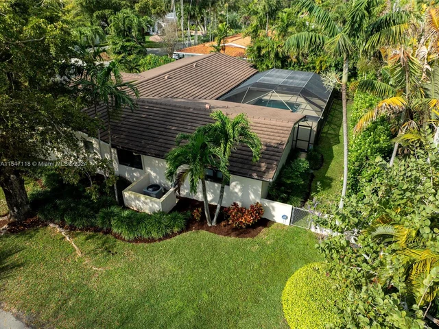 145 S Prospect Dr, Coral Gables FL 33133