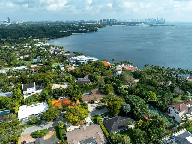 145 S Prospect Dr, Coral Gables FL 33133