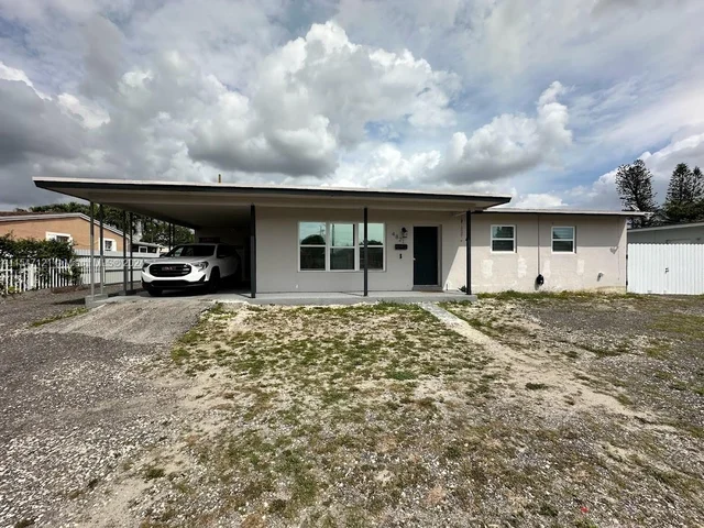 4821 NW 176th St, Miami Gardens FL 33055