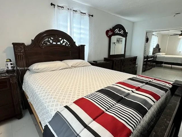 4821 NW 176th St, Miami Gardens FL 33055