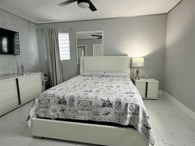 4821 NW 176th St, Miami Gardens FL 33055