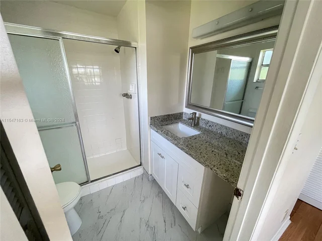 6900 Nova Dr # 204, Davie FL 33317