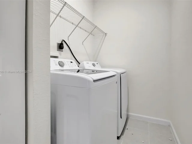 10010 SW 231st Ln, Miami FL 33190