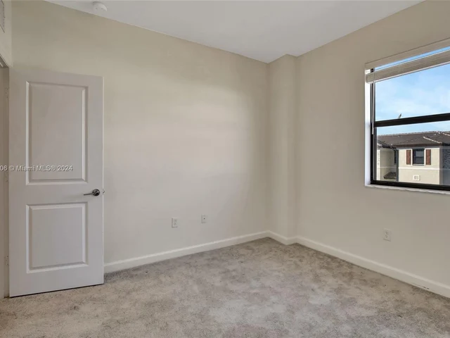 10010 SW 231st Ln, Miami FL 33190