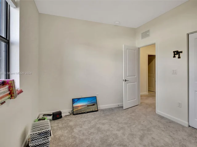 10010 SW 231st Ln, Miami FL 33190