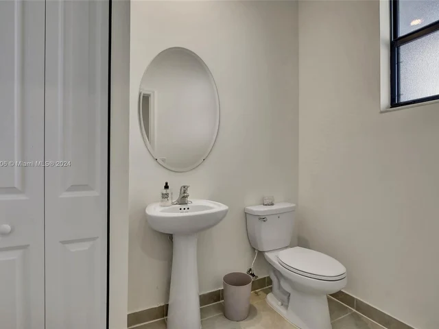 10010 SW 231st Ln, Miami FL 33190