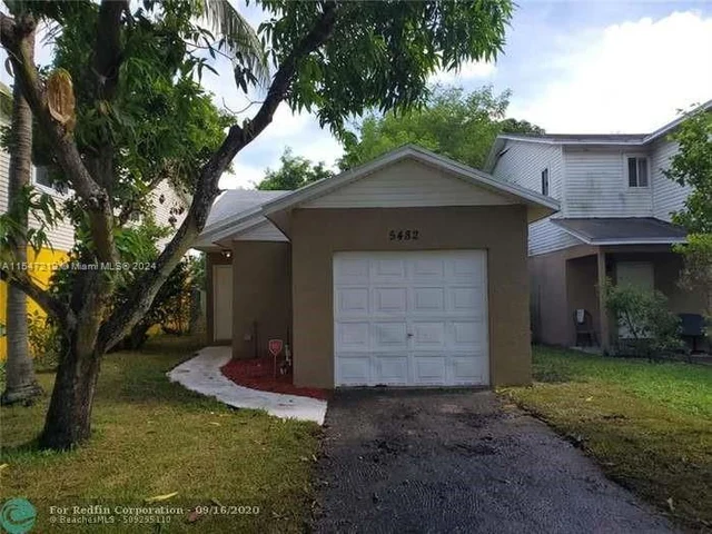 5482 NW 23rd St # 5482, Lauderhill FL 33313