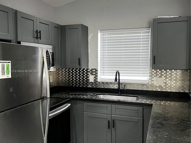 5482 NW 23rd St # 5482, Lauderhill FL 33313