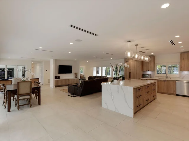 7505 SW 141st St, Palmetto Bay FL 33158