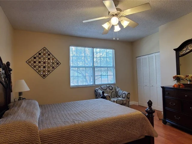 1376 Barcelona Way # 25, Weston FL 33327