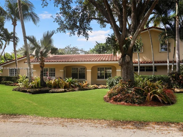 15224 SW 80th Ave, Palmetto Bay FL 33157