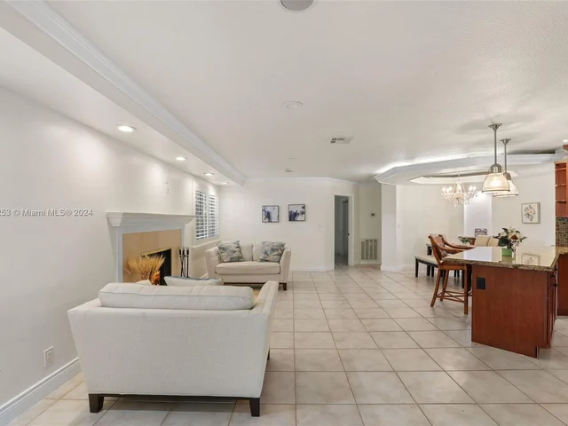 15224 SW 80th Ave, Palmetto Bay FL 33157