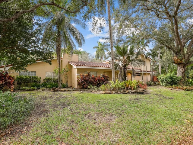 15224 SW 80th Ave, Palmetto Bay FL 33157