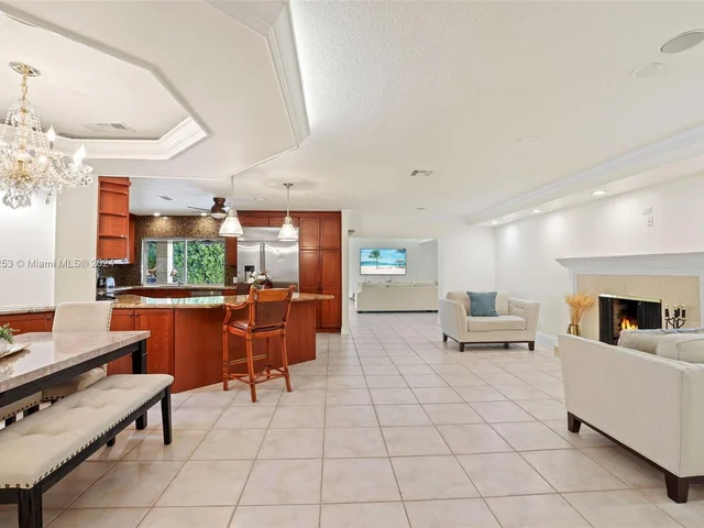 15224 SW 80th Ave, Palmetto Bay FL 33157