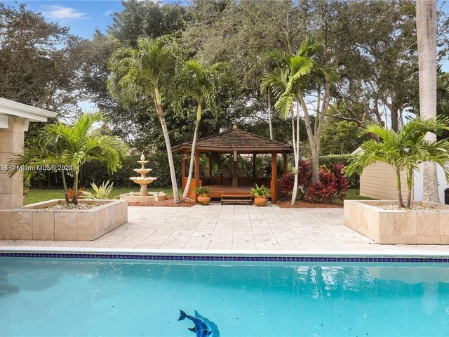 15224 SW 80th Ave, Palmetto Bay FL 33157