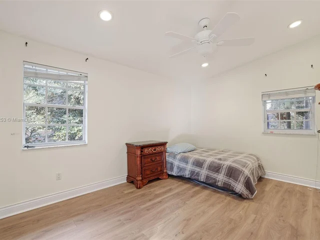 15224 SW 80th Ave, Palmetto Bay FL 33157