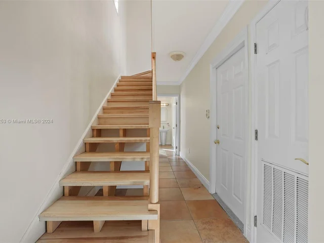 15224 SW 80th Ave, Palmetto Bay FL 33157