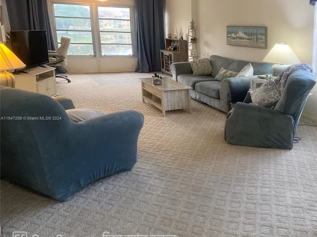 5841 NW 61st Ave # 212, Tamarac FL 33319