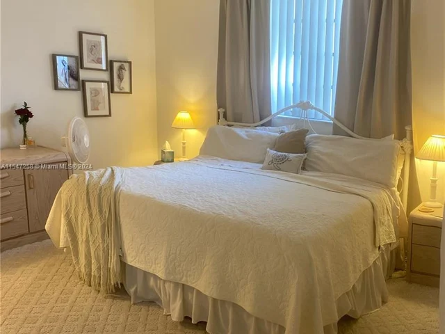 5841 NW 61st Ave # 212, Tamarac FL 33319