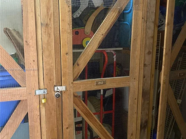 5841 NW 61st Ave # 212, Tamarac FL 33319