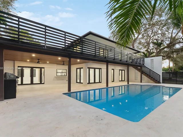 11340 SW 74th Ct, Pinecrest FL 33156